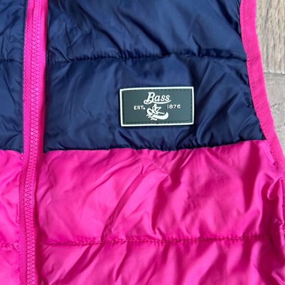 Bass Pink and Navy Kids Puffer Vest Size Medium - Picture 2 of 6